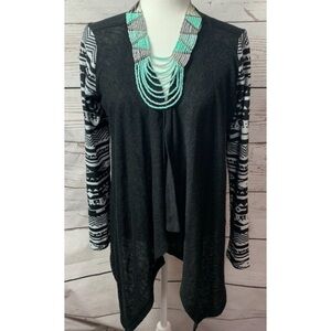 NWOT Flying Tomato Black & White Aztec Cardigan